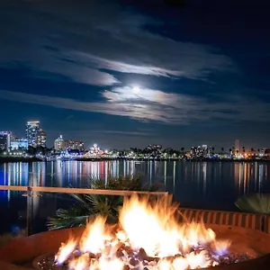 Hotel Maya - A Doubletree By Hilton, Long Beach